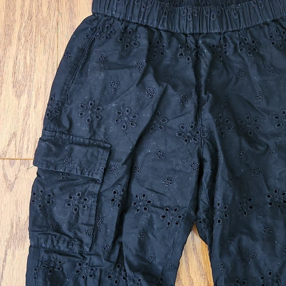 GAP Kids Black Eyelet Lace Cargo Pants SZ M or 8